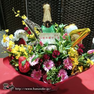 シャンパンボトル入り、バルーンアレンジメント花