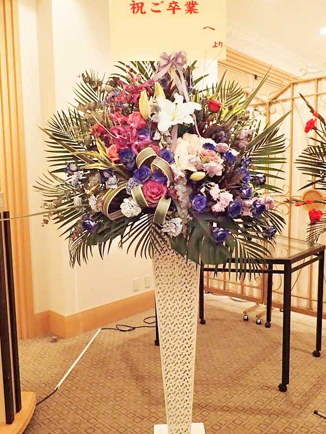 熊本県熊本市ホテル様へ祝花